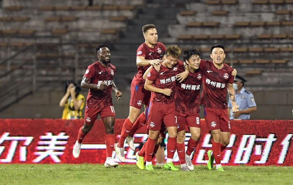  拜仁慕尼黑主场强势出击豪取联赛三连胜