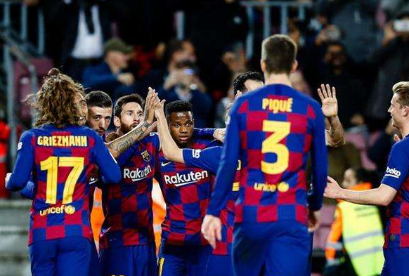  莱切新援闪耀首秀，梅开二度助球队脱离苦海